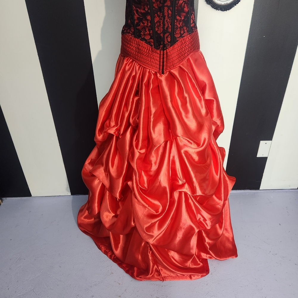 Custom Azreals Accomplice Ball Gown - Picture 4 of 9